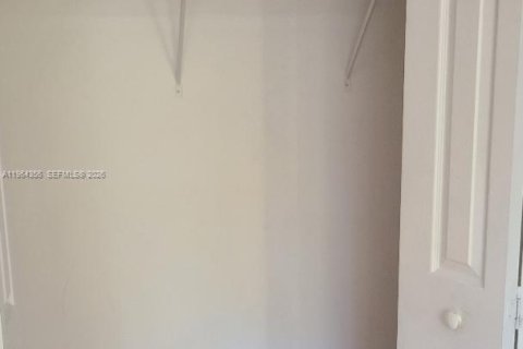 Condominio en alquiler en Homestead, Florida, 2 dormitorios, 75.72 m2 № 2027342 - foto 12