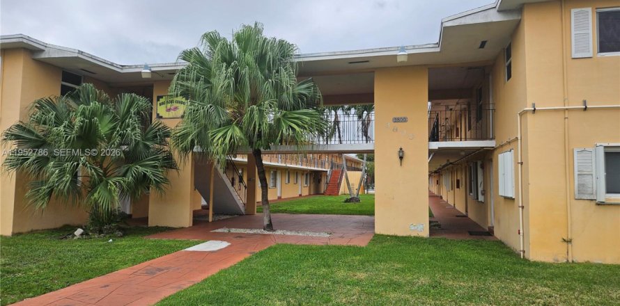 Condo à Miami, Floride, 1 chambre № 2010899