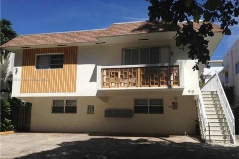 Condo in Miami Beach, Florida, 1 bedroom  № 1863238 - photo 15