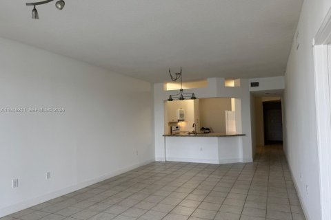 Condo in Doral, Florida, 3 bedrooms  № 2002638 - photo 11