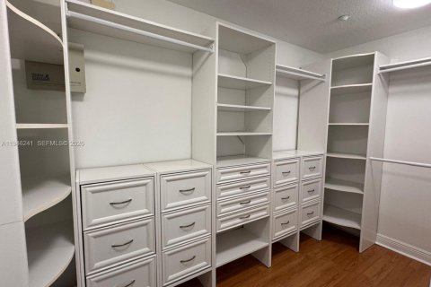 Condo in Doral, Florida, 3 bedrooms  № 2002638 - photo 14