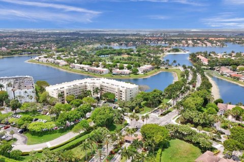 Condo in Doral, Florida, 3 bedrooms  № 2002638 - photo 29
