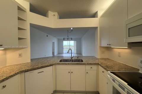 Condo in Doral, Florida, 3 bedrooms  № 2002638 - photo 10