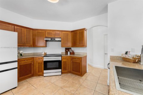 Купить виллу или дом в Пальметто-Бей, Флорида 4 спальни, 214.23м2, № 1955829 - фото 14