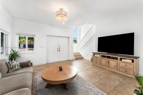 Купить виллу или дом в Пальметто-Бей, Флорида 4 спальни, 214.23м2, № 1955829 - фото 6