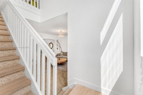 Купить виллу или дом в Пальметто-Бей, Флорида 4 спальни, 214.23м2, № 1955829 - фото 16