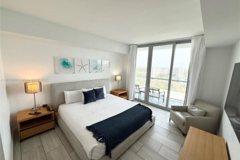 Купить кондоминиум в Халландейл-Бич, Флорида 1 комната, 95.5м2, № 1921800 - фото 8