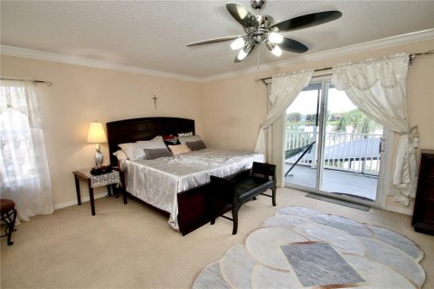 House in Orlando, Florida 4 bedrooms, 240.52 sq.m. № 1648296 - photo 18
