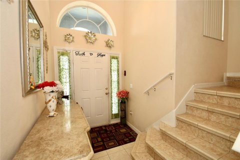 House in Orlando, Florida 4 bedrooms, 240.52 sq.m. № 1648296 - photo 3