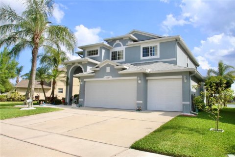 House in Orlando, Florida 4 bedrooms, 240.52 sq.m. № 1648296 - photo 2