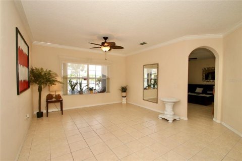 House in Orlando, Florida 4 bedrooms, 240.52 sq.m. № 1648296 - photo 5