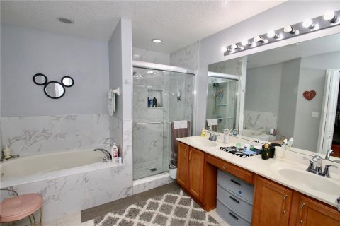 House in Orlando, Florida 4 bedrooms, 240.52 sq.m. № 1648296 - photo 22