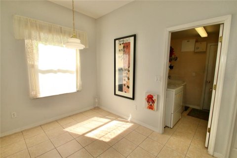 House in Orlando, Florida 4 bedrooms, 240.52 sq.m. № 1648296 - photo 16