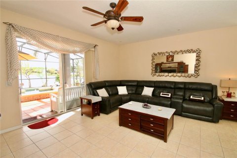 House in Orlando, Florida 4 bedrooms, 240.52 sq.m. № 1648296 - photo 6