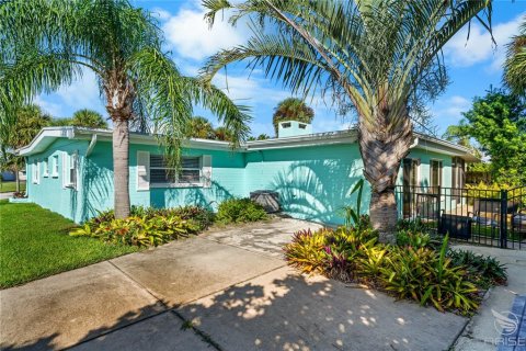 House in Daytona Beach, Florida 3 bedrooms, 170.75 sq.m. № 1905338 - photo 10