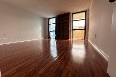 Condominio en venta en Coral Gables, Florida, 2 dormitorios, 132.2 m2 № 2007518 - foto 6