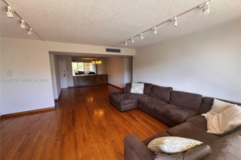 Condominio en venta en Coral Gables, Florida, 2 dormitorios, 132.2 m2 № 2007518 - foto 3