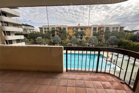 Condominio en venta en Coral Gables, Florida, 2 dormitorios, 132.2 m2 № 2007518 - foto 14