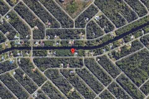 Terreno en venta en Port Charlotte, Florida № 2212891 - foto 9