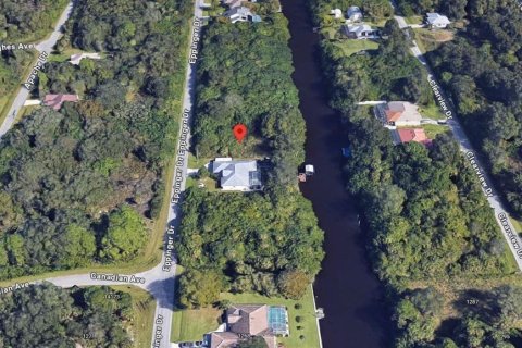 Terreno en venta en Port Charlotte, Florida № 2212891 - foto 6
