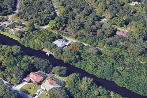 Terreno en venta en Port Charlotte, Florida № 2212891 - foto 8