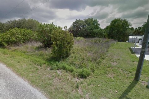 Terreno en venta en Port Charlotte, Florida № 2212891 - foto 2