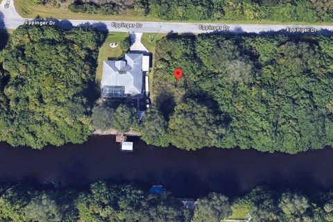 Terreno en venta en Port Charlotte, Florida № 2212891 - foto 5