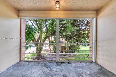 Снять в аренду кондоминиум в Дейви, Флорида 2 спальни, 89.19м2, № 1988033 - фото 12