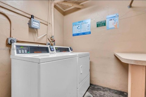 Снять в аренду кондоминиум в Дейви, Флорида 2 спальни, 89.19м2, № 1988033 - фото 13