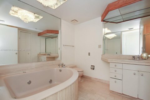 Снять в аренду кондоминиум в Авентура, Флорида 1 спальня, 100.06м2, № 1844029 - фото 12