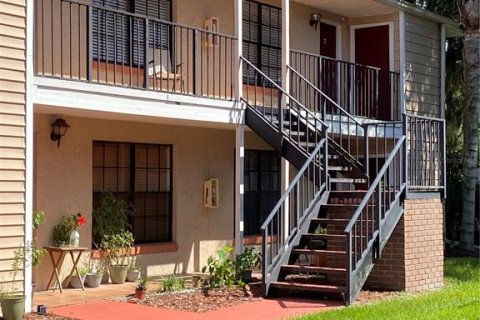 Condo à Land O' Lakes, Floride, 2 chambres  № 2426943