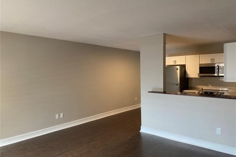 Copropriété à louer à Land O' Lakes, Floride: 2 chambres, 74.32 m2 № 2426943 - photo 7