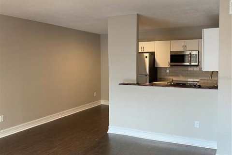 Copropriété à louer à Land O' Lakes, Floride: 2 chambres, 74.32 m2 № 2426943 - photo 5