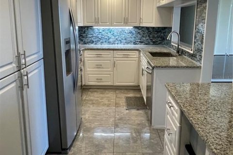 Copropriété à louer à Clearwater, Floride: 2 chambres, 115.2 m2 № 1881200 - photo 3