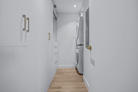 Condominio en venta en Miami, Florida, 3 dormitorios, 184.23 m2 № 2003729 - foto 18