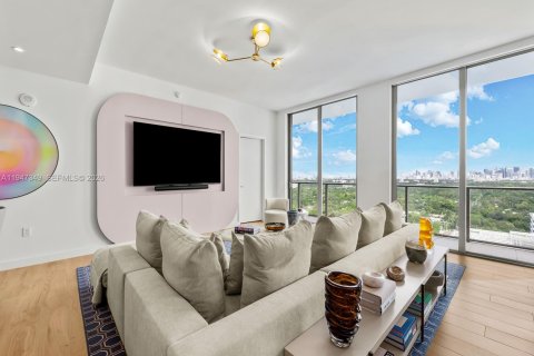 Condominio en venta en Miami, Florida, 3 dormitorios, 184.23 m2 № 2003729 - foto 7