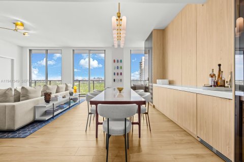Condominio en venta en Miami, Florida, 3 dormitorios, 184.23 m2 № 2003729 - foto 4