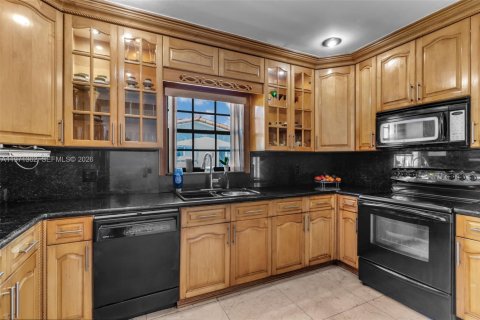 Villa ou maison à vendre à West Miami, Floride: 3 chambres, 164.16 m2 № 2038207 - photo 7