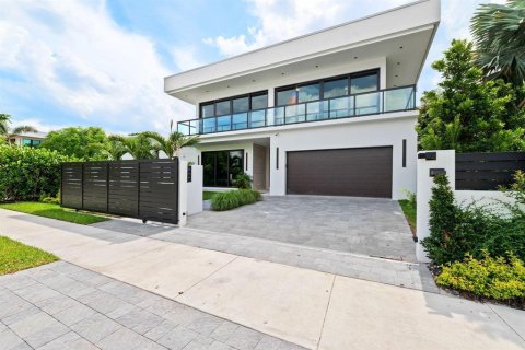 Casa en Fort Lauderdale, Florida 4 dormitorios, 436.08 m2 № 2328724