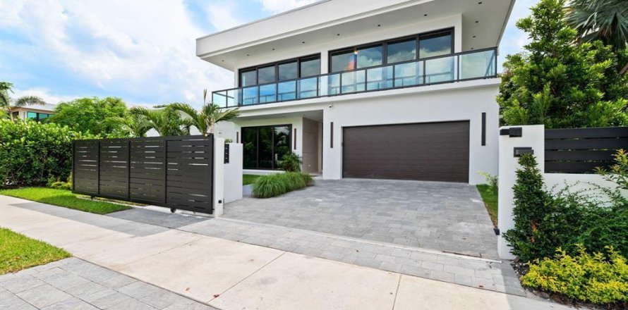 Villa ou maison à Fort Lauderdale, Floride 4 chambres, 436.08 m2 № 2328724