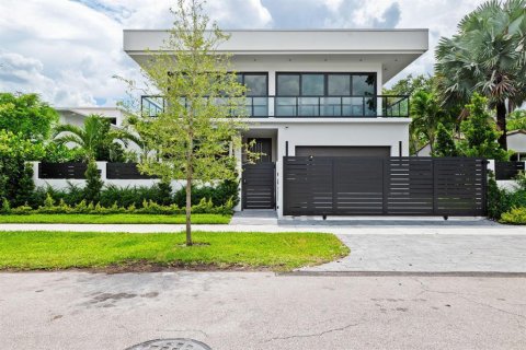 Villa ou maison à vendre à Fort Lauderdale, Floride: 4 chambres, 436.08 m2 № 2328724 - photo 2