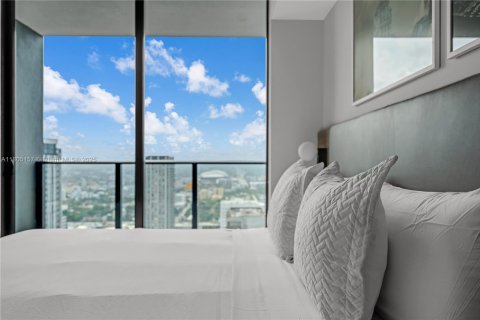 Condominio en alquiler en Miami, Florida, 1 dormitorio, 54.63 m2 № 2059861 - foto 13