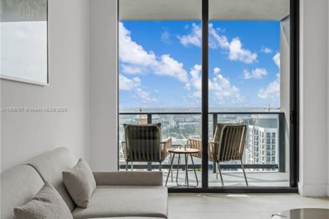 Condominio en alquiler en Miami, Florida, 1 dormitorio, 54.63 m2 № 2059861 - foto 5