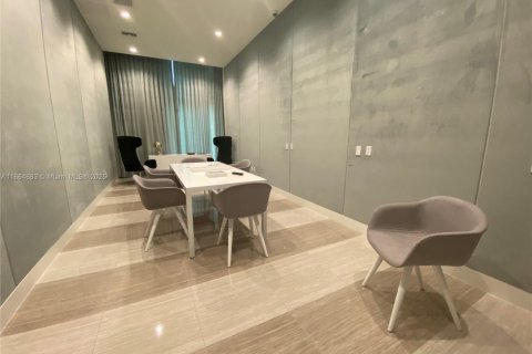 Condominio en alquiler en Sunrise, Florida, 1 dormitorio, 47.66 m2 № 1979254 - foto 18