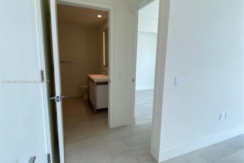Condominio en alquiler en Sunrise, Florida, 1 dormitorio, 47.66 m2 № 1979254 - foto 8
