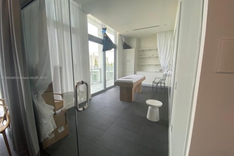 Condominio en alquiler en Sunrise, Florida, 1 dormitorio, 47.66 m2 № 1979254 - foto 25