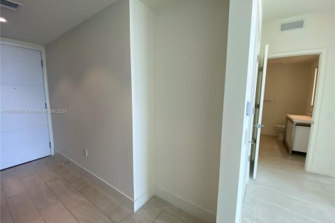 Condominio en alquiler en Sunrise, Florida, 1 dormitorio, 47.66 m2 № 1979254 - foto 13