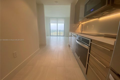 Condominio en alquiler en Sunrise, Florida, 1 dormitorio, 47.66 m2 № 1979254 - foto 2