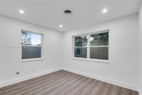 Villa ou maison à vendre à Pompano Beach, Floride: 2 chambres, 92.07 m2 № 2007269 - photo 10