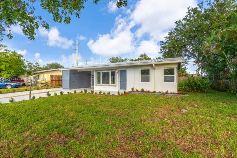 Villa ou maison à vendre à Pompano Beach, Floride: 2 chambres, 92.07 m2 № 2007269 - photo 28